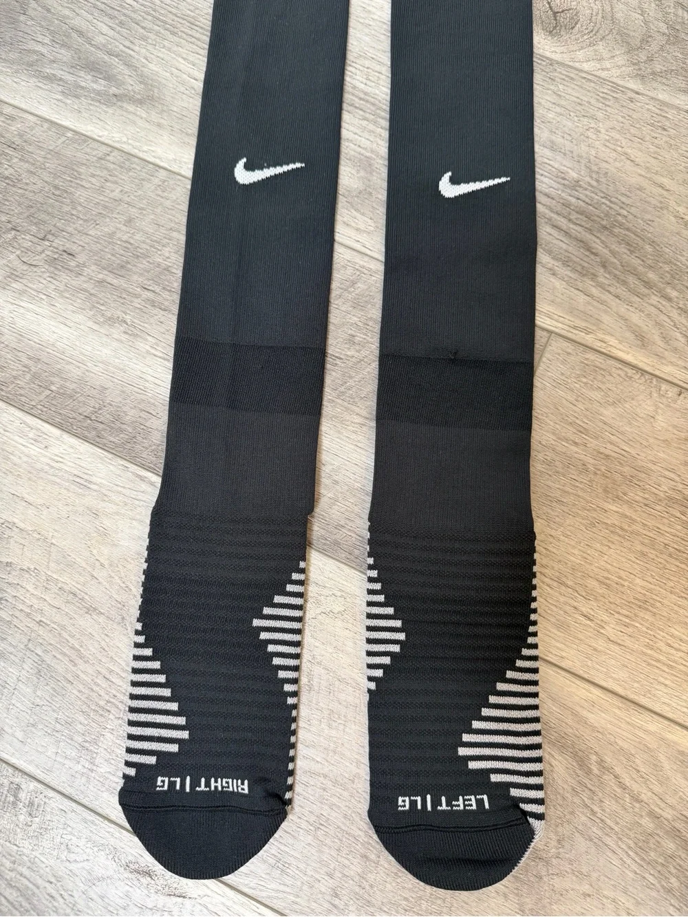 Nike Chelsea 3rd Kit 25/26 Black and White Athletic Knee-High Socks LG size 8-12